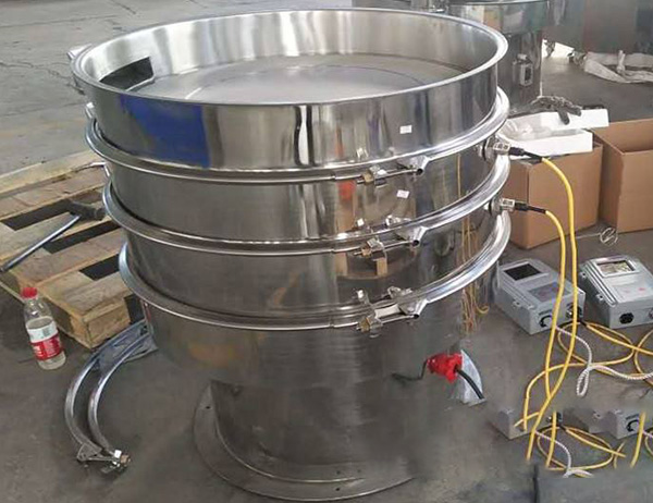 摩擦有靜電的塑料顆粒粉末選用什么篩分機(jī)效果好，多少錢(qián)？